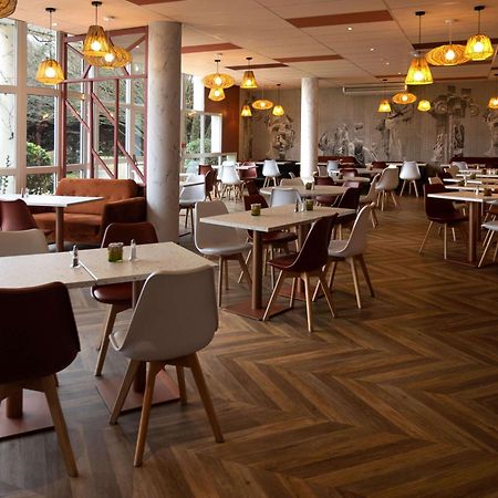 Hotel Ibis Styles Chinon Exterior foto