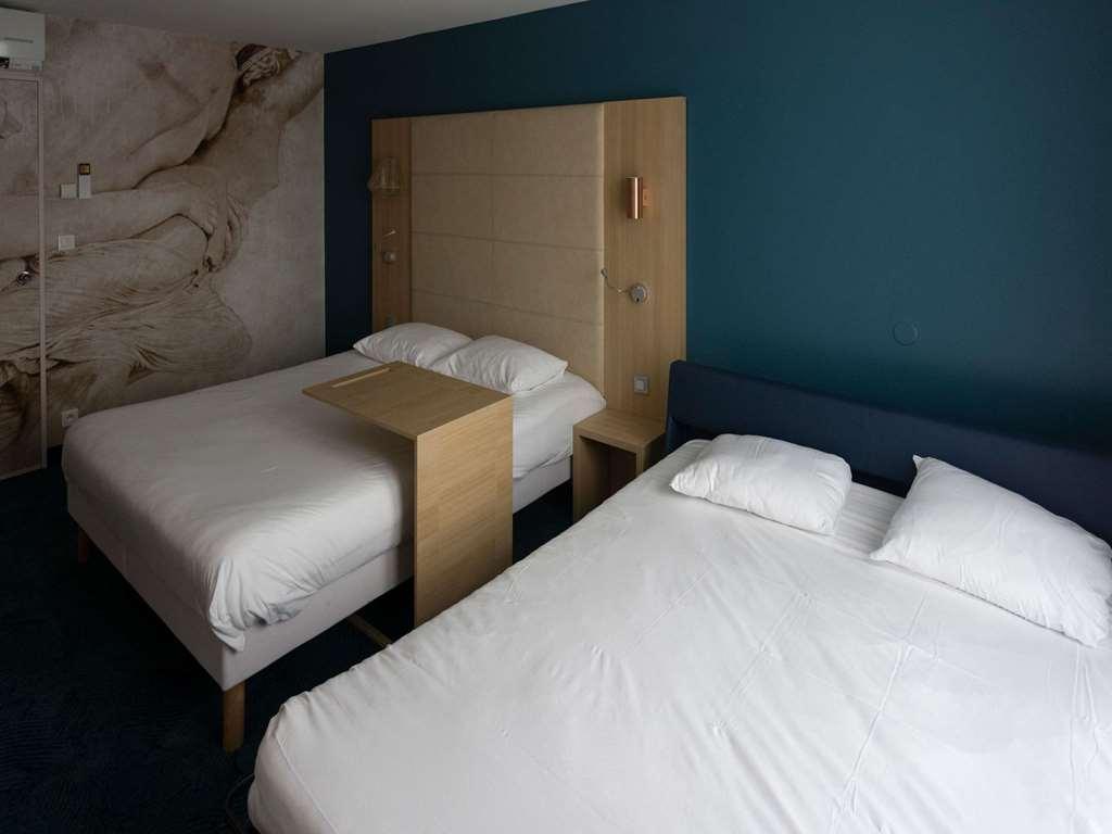 Hotel Ibis Styles Chinon Habitación foto