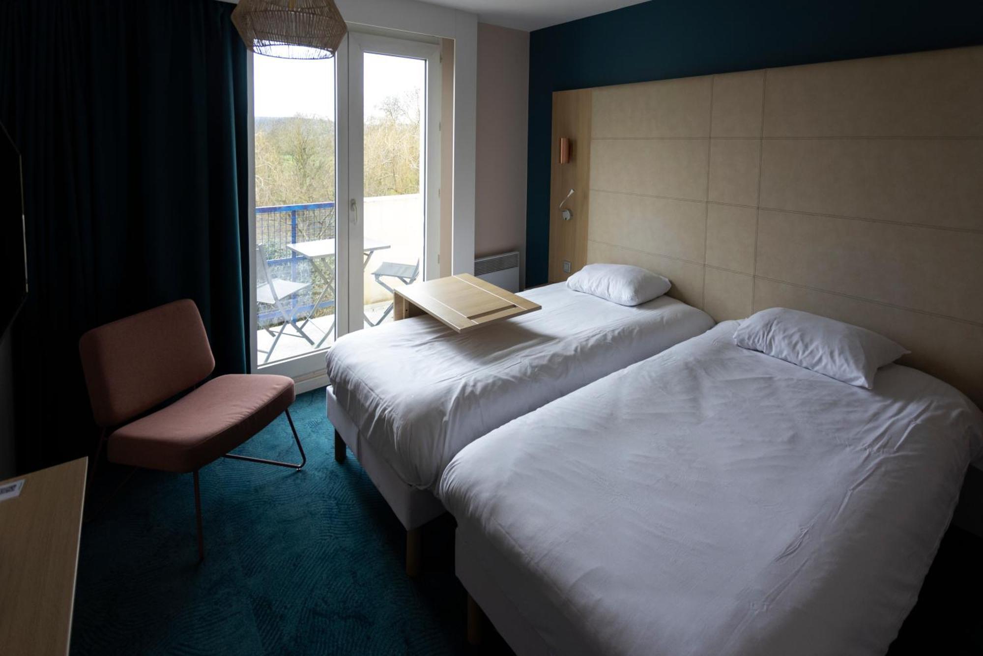 Hotel Ibis Styles Chinon Exterior foto